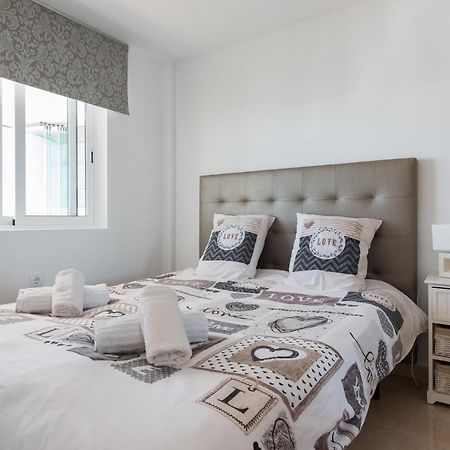 Room In Apartment - 1St Line Top Floor Apartment Carrer del Mar Ngoại thất bức ảnh