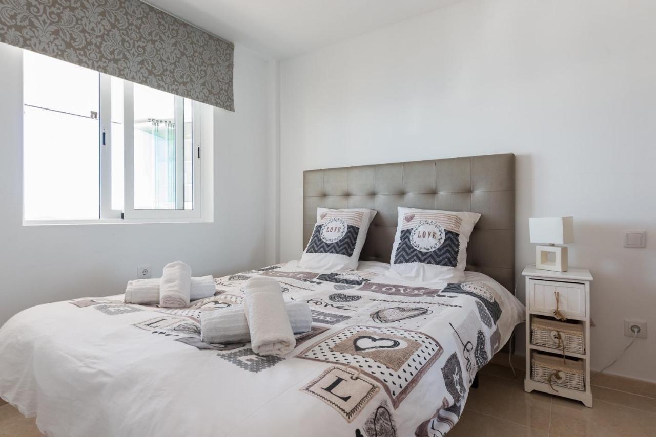 Room In Apartment - 1St Line Top Floor Apartment Carrer del Mar Ngoại thất bức ảnh